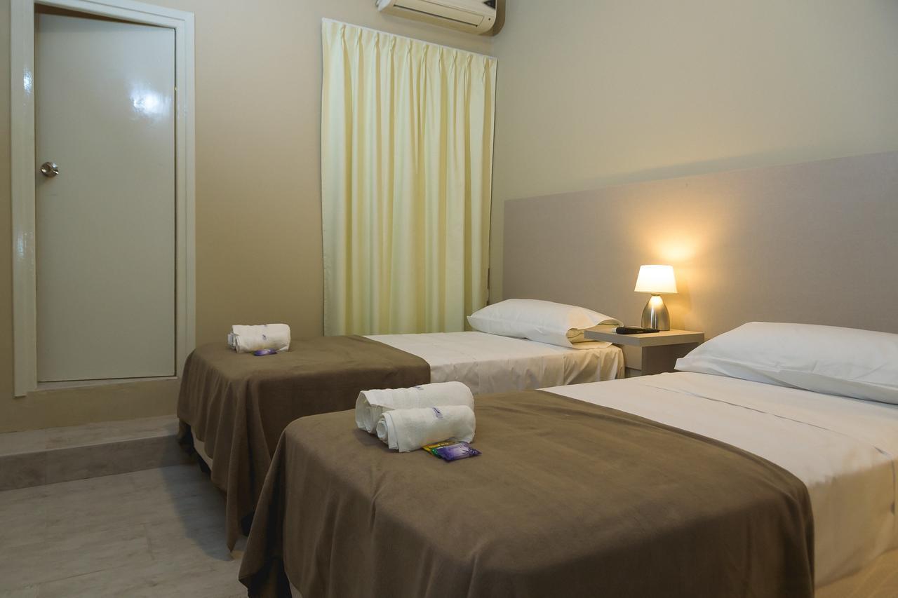 סן חואן Hotel Alhambra מראה חיצוני תמונה